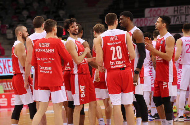 着全世界的 着全世界的