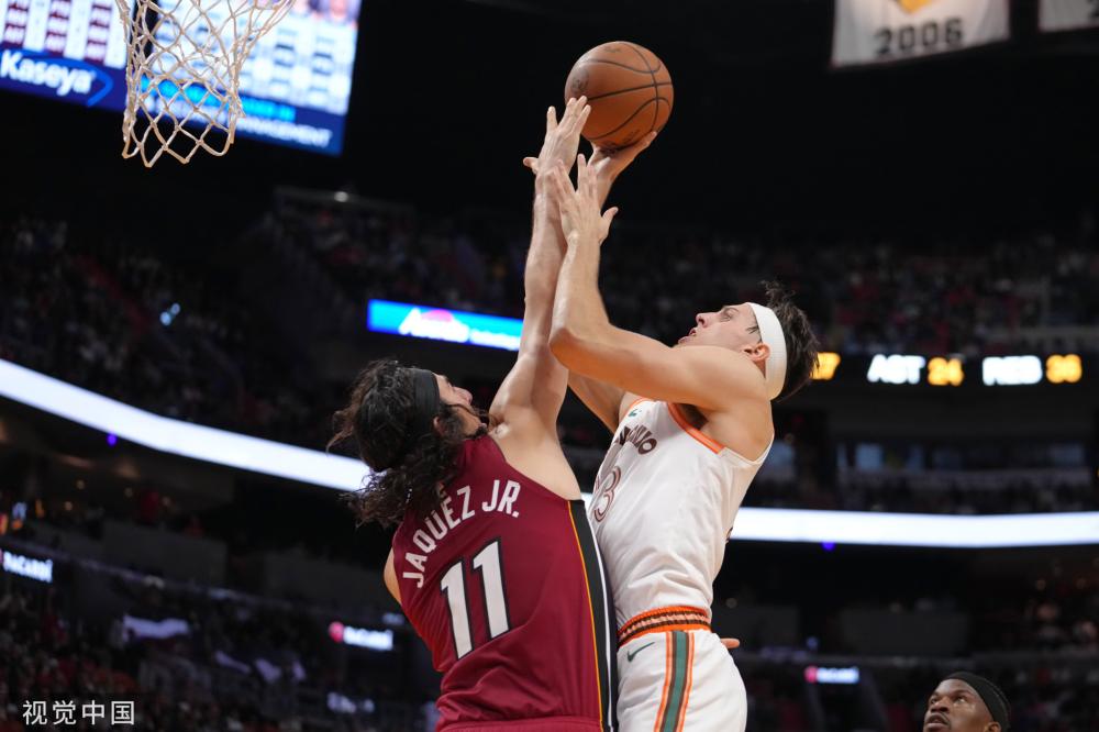 事的激烈角 事的激烈角