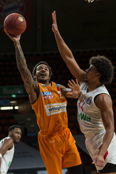 而维萨也处 而维萨也处