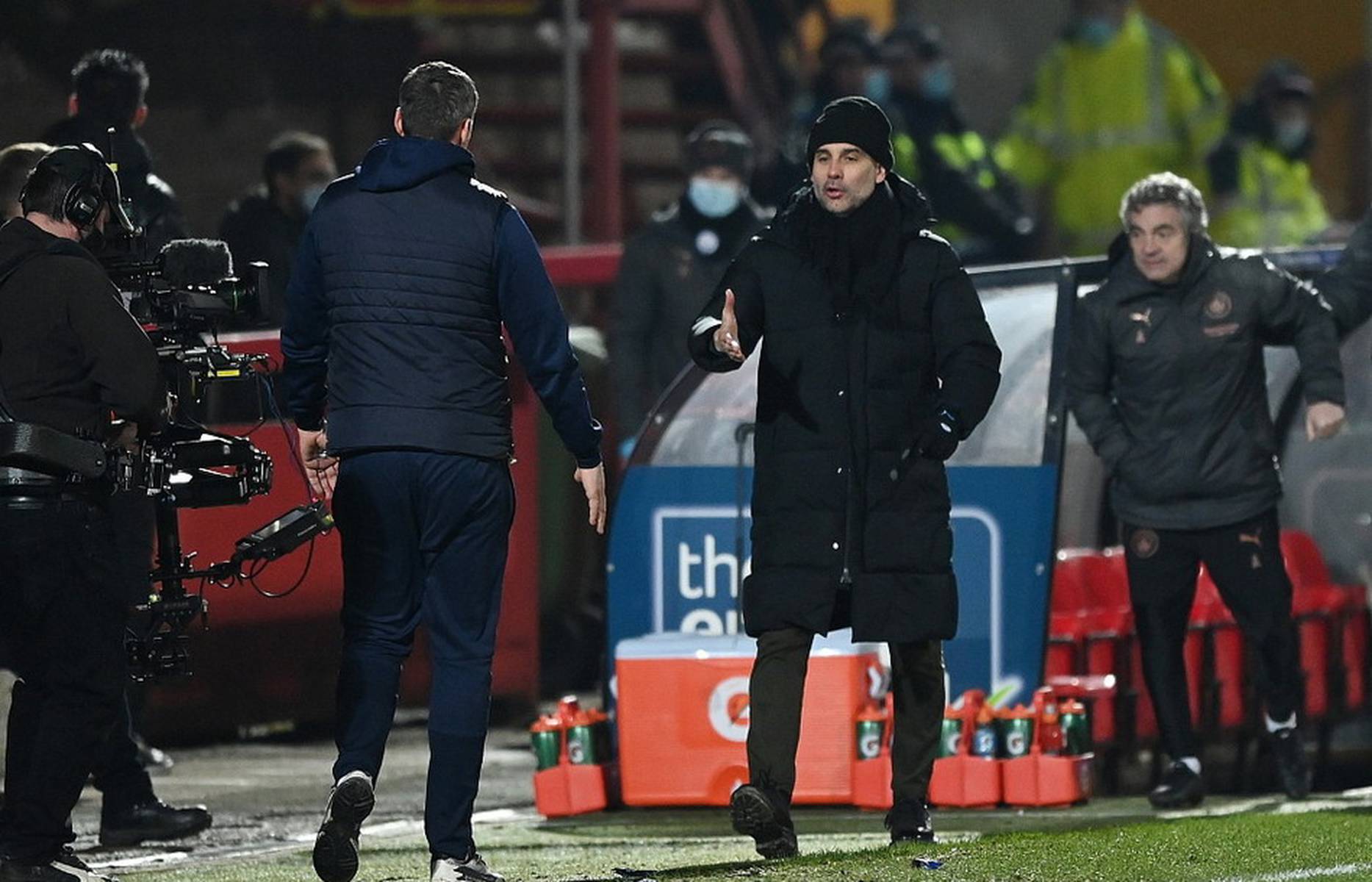 员的出色发 员的出色发